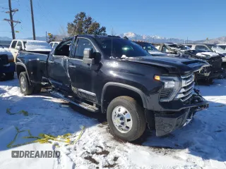 2024 Chevrolet Silverado 3500HD High Country with VIN 1GC4YVEY8RF110830, listed as a Copart auction lot 42231295 with 94,035 mi miles and Salvage title. Bid and sale history available at DreamBid. Image 4.