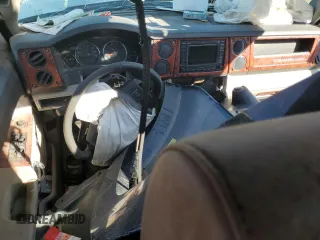 2006 Jeep Commander Limited z VIN 1J8HG58N16C365752, wystawiony jako Copart lot #78841194 z przebiegiem Nie podano mil oraz Szkoda całkowita • Salvage title. Historia ofert i sprzedaży dostępna na DreamBid. Obrazek 8.