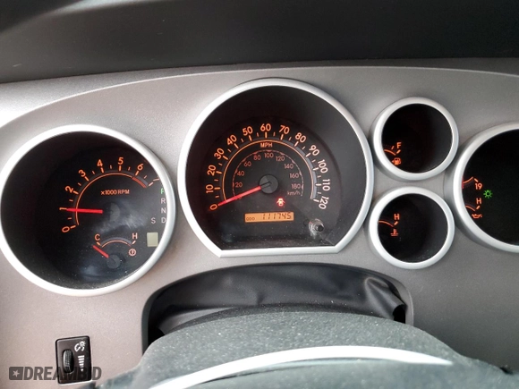 2011 Toyota Tundra 4WD Truck with VIN 5TFUW5F10BX192091, listed as a Copart auction lot 86477114 with 111,745 mi miles and Salvage Title. Bid and sale history available at carsss.com. Image 9.
