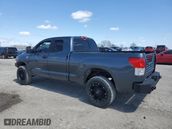 2010 Toyota Tundra с VIN 5TFUW5F17AX150290, выставлен на аукционе Copart как лот 52367785 с пробегом 177 115 миль миль и Чистый • Clean title. История ставок и продаж доступна на DreamBid. Изображение 2.