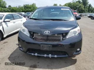 2017 Toyota Sienna XLE with VIN 5TDDZ3DC0HS150633, listed as a Copart auction lot 62642575 with 94,439 mi miles and Salvage title. Bid and sale history available at DreamBid. Image 5.