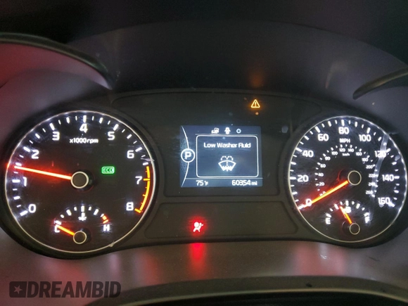 2017 Kia Optima LX z VIN 5XXGT4L31HG164323, wystawiony jako Copart lot #59189335 z przebiegiem 60 354 mil mil oraz Szkoda całkowita • Salvage title. Historia ofert i sprzedaży dostępna na DreamBid. Obrazek 9.