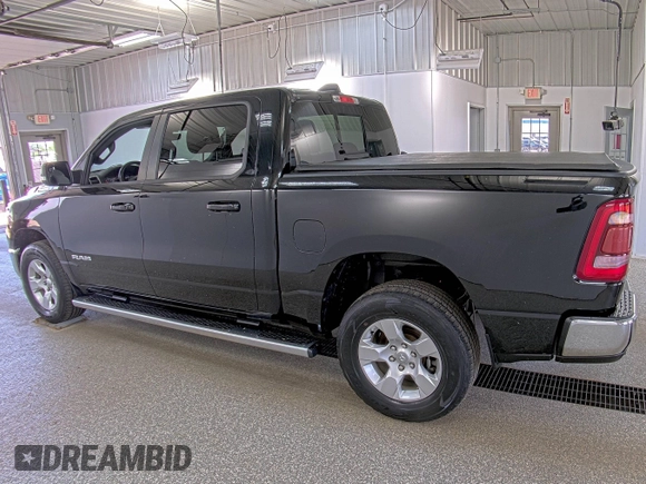 2022 Ram 1500 Big Horn z VIN 1C6RRFFG3NN179009, wystawiony jako IAAI lot #42521052 z przebiegiem 60 189 mil mil oraz . Historia ofert i sprzedaży dostępna na DreamBid. Obrazek 31.