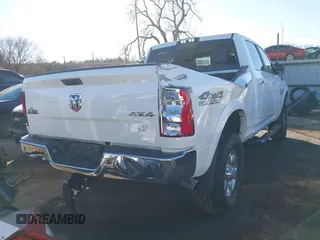 2018 Ram 2500 Big Horn with VIN 3C6UR5DLXJG193545, listed as a IAAI auction lot 41673819 with 90,301 mi miles. Bid and sale history available at carsss.com. Image 4.