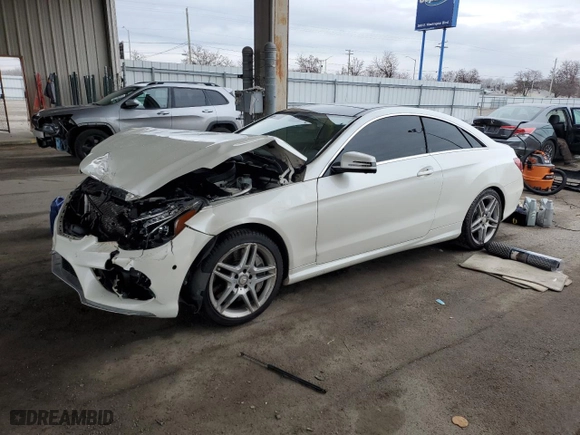 2014 Mercedes-Benz E-Class E 550 with VIN WDDKJ7DB4EF260633, listed as a Copart auction lot 86865654 with 121,203 mi miles and Salvage Title. Bid and sale history available at carsss.com. Image 1.