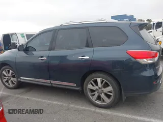 2013 Nissan Pathfinder SL с VIN 5N1AR2MM9DC665451, выставлен на аукционе IAAI как лот 42162875 с пробегом Не указан миль и . История ставок и продаж доступна на DreamBid. Изображение 14.