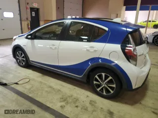 2018 Toyota Prius c One with VIN JTDKDTB39J1615373, listed as a Copart auction lot 52892405 with 84,514 mi miles and Clean Title. Bid and sale history available at carsss.com. Image 2.