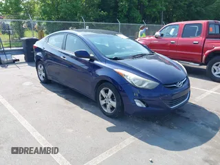 2013 Hyundai Elantra GLS z VIN 5NPDH4AE1DH239769, wystawiony jako IAAI lot #42259765 z przebiegiem 167 046 mil mil oraz . Historia ofert i sprzedaży dostępna na DreamBid. Obrazek 1.