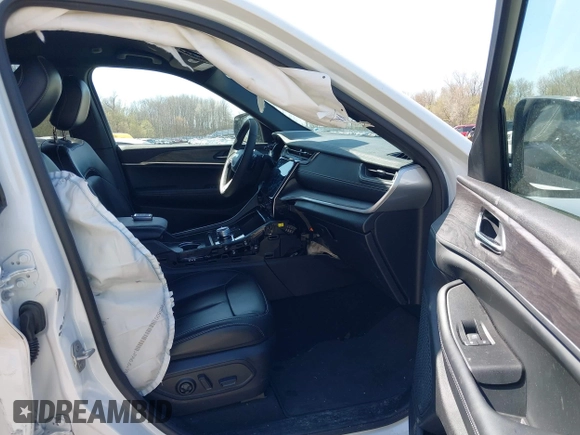 2024 Jeep Grand Cherokee Limited with VIN 1C4RJHBG5R8600766, listed as a IAAI auction lot 42110938 with 13,188 mi miles and . Bid and sale history available at DreamBid. Image 5.