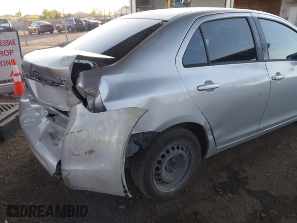 2007 Toyota Yaris with VIN JTDBT923271012408, listed as a IAAI auction lot 41987380 with 202,274 mi miles. Bid and sale history available at carsss.com. Image 6.