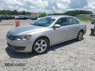 2012 Volkswagen Passat SE z VIN 1VWBP7A36CC032389, wystawiony jako Copart lot #60424425 z przebiegiem Nie podano mil oraz Czysty tytuł • Clean title. Historia ofert i sprzedaży dostępna na DreamBid. Obrazek 1.