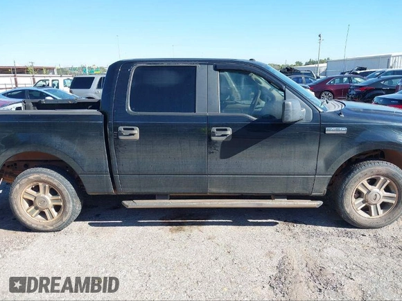2007 Ford F-150 XLT z VIN 1FTRW12W77KA79128, wystawiony jako IAAI lot #41099284 z przebiegiem 154 191 mil mil oraz . Historia ofert i sprzedaży dostępna na DreamBid. Obrazek 13.