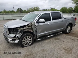 2013 Toyota Tundra Limited z VIN 5TFFY5F18DX136180, wystawiony jako Copart lot #51525745 z przebiegiem Nie podano mil oraz Szkoda całkowita • Salvage title. Historia ofert i sprzedaży dostępna na DreamBid. Obrazek 1.