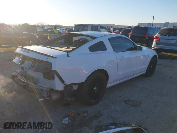 2014 Ford Mustang V6 with VIN 1ZVBP8AM2E5327057, listed as a IAAI auction lot 41762031 with 167,462 mi miles. Bid and sale history available at carsss.com. Image 4.