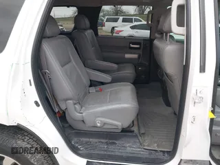 2008 Toyota Sequoia Limited with VIN 5TDBY68A38S018972, listed as a IAAI auction lot 42076036 with 208,053 mi miles and . Bid and sale history available at DreamBid. Image 8.