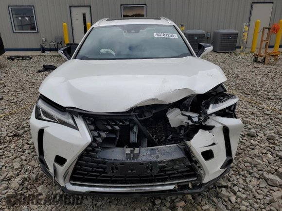 2019 Lexus UX 200 z VIN JTHY3JBH5K2011827, wystawiony jako Copart lot #60701205 z przebiegiem 55 736 mil mil oraz Szkoda całkowita • Salvage title. Historia ofert i sprzedaży dostępna na DreamBid. Obrazek 5.
