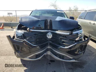 2024 Volkswagen Atlas SE with VIN 1V2WE2CA2RC220214, listed as a Copart auction lot 56092105 with 35,083 mi miles and Salvage title. Bid and sale history available at DreamBid. Image 5.