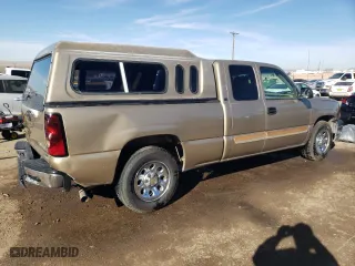 2004 Chevrolet Silverado 1500 with VIN 2GCEC19V741217833, listed as a Copart auction lot 84259754 with 233,517 mi miles and Salvage Title. Bid and sale history available at carsss.com. Image 3.