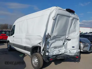 2023 Ford Transit Cargo с VIN 1FTBR2CG4PKB83534, выставлен на аукционе IAAI как лот 41243389 с пробегом 5 507 миль миль и . История ставок и продаж доступна на DreamBid. Изображение 6.