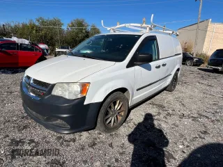2014 Ram Cargo Van Tradesman with VIN 2C4JRGAG6ER161755, listed as a Copart auction lot 81030614 with 187,196 mi miles and Clean Title. Bid and sale history available at carsss.com. Image 2.