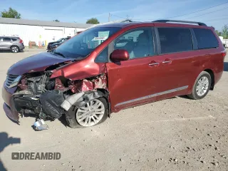 2017 Toyota Sienna XLE Auto Access Seat z VIN 5TDYZ3DC8HS778389, wystawiony jako Copart lot #54603365 z przebiegiem 129 021 mil mil oraz Szkoda całkowita • Salvage title. Historia ofert i sprzedaży dostępna na DreamBid. Obrazek 1.