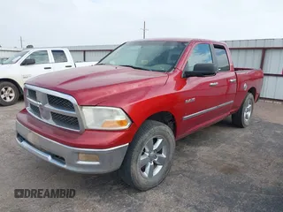 2009 Dodge 1500 Sport z VIN 1D3HV18T69S768289, wystawiony jako IAAI lot #42526478 z przebiegiem 179 907 mil mil oraz . Historia ofert i sprzedaży dostępna na DreamBid. Obrazek 2.