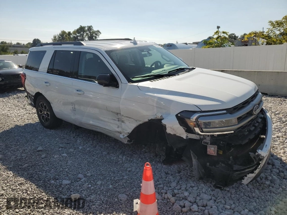 2023 Ford Expedition XL with VIN 1FMJU1G85PEA19176, listed as a Copart auction lot 70658624 with 16,243 mi miles and Salvage Title. Bid and sale history available at carsss.com. Image 4.