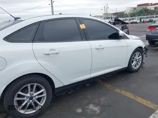 2017 Ford Focus SE с VIN 1FADP3F29HL237741, выставлен на аукционе IAAI как лот 41761820 с пробегом Не указан миль и . История ставок и продаж доступна на DreamBid. Изображение 4.