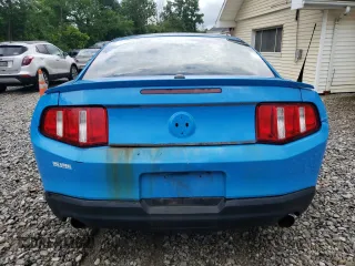 2010 Ford Mustang V6 with VIN 1ZVBP8AN6A5124529, listed as a Copart auction lot 61351535 with 148,094 mi miles and Clean title. Bid and sale history available at DreamBid. Image 6.