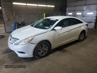 2013 Hyundai Sonata GLS with VIN 5NPEB4AC7DH705760, listed as a Copart auction lot 52231325 with 139,631 mi miles and Salvage Title. Bid and sale history available at carsss.com. Image 1.