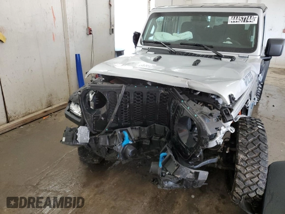 2023 Jeep Wrangler z VIN 1C4JJXN64PW630179, wystawiony jako Copart lot #44457744 z przebiegiem 27 905 mil mil oraz Czysty tytuł • Clean title. Historia ofert i sprzedaży dostępna na DreamBid. Obrazek 5.