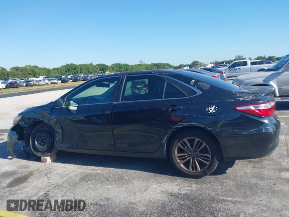 2015 Toyota Camry XLE with VIN 4T1BF1FK6FU986878, listed as a IAAI auction lot 42043397 with 119,349 mi miles. Bid and sale history available at carsss.com. Image 14.