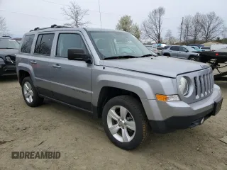 2016 Jeep Patriot Sport SE with VIN 1C4NJPBA8GD787607, listed as a Copart auction lot 52623695 with 82,194 mi miles and Salvage Title. Bid and sale history available at carsss.com. Image 4.