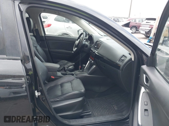 2013 Mazda CX-5 Grand Touring with VIN JM3KE4DEXD0154638, listed as a IAAI auction lot 41528944 with 195,159 mi miles. Bid and sale history available at carsss.com. Image 5.