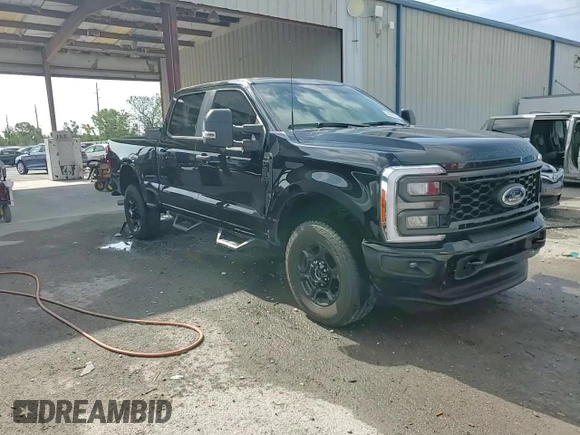2023 Ford F-250 XL z VIN 1FT8W2BA2PED14801, wystawiony jako Copart lot #58528735 z przebiegiem 9 302 mil mil oraz Szkoda całkowita • Salvage title. Historia ofert i sprzedaży dostępna na DreamBid. Obrazek 13.
