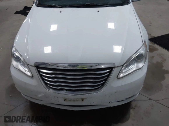 2011 Chrysler 200 Limited with VIN 1C3BC2FB6BN582927, listed as a IAAI auction lot 41015312 with 220,025 mi miles and . Bid and sale history available at DreamBid. Image 12.