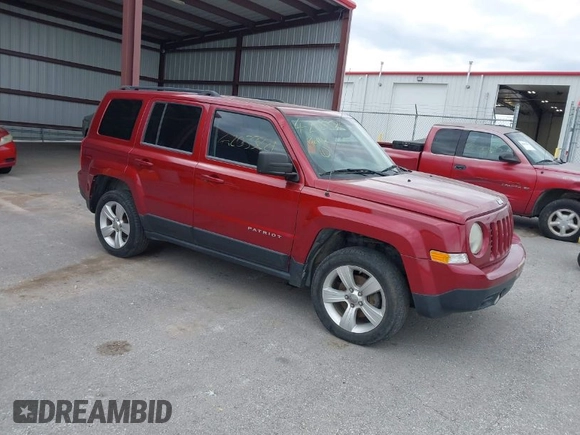 2012 Jeep Patriot Latitude with VIN 1C4NJRFB6CD564345, listed as a IAAI auction lot 42033221 with 158,805 mi miles and . Bid and sale history available at carsss.com. Image 1.