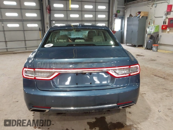 2020 Lincoln Continental Standard with VIN 1LN6L9PK5L5608533, listed as a IAAI auction lot 41610437 with 31,610 mi miles. Bid and sale history available at carsss.com. Image 16.