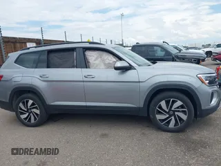 2024 Volkswagen Atlas SE with VIN 1V2WR2CA3RC567670, listed as a IAAI auction lot 42719550 with 36,623 mi miles and . Bid and sale history available at DreamBid. Image 13.