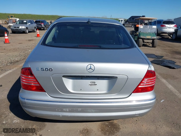 2006 Mercedes-Benz S-Class 5.0L with VIN WDBNG75J16A484001, listed as a IAAI auction lot 41665498 with 1 mi miles. Bid and sale history available at carsss.com. Image 16.