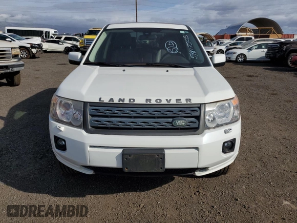 2011 Land Rover LR2 HSE z VIN SALFR2BN6BH266964, wystawiony jako Copart lot #59817305 z przebiegiem 179 491 mil mil oraz Czysty tytuł • Clean title. Historia ofert i sprzedaży dostępna na DreamBid. Obrazek 5.