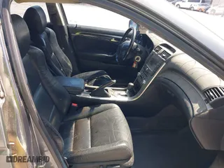 2005 Acura TL with VIN 19UUA66255A066542, listed as a IAAI auction lot 42060168 with 263,809 mi miles. Bid and sale history available at carsss.com. Image 5.