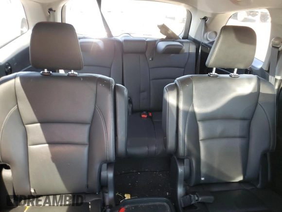 2022 Honda Pilot Elite z VIN 5FNYF6H03NB055138, wystawiony jako Copart lot #56964055 z przebiegiem 40 012 mil mil oraz Szkoda całkowita • Salvage title. Historia ofert i sprzedaży dostępna na DreamBid. Obrazek 10.