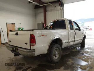 1999 Ford F-250 XL с VIN 1FTNX21S3XEC39018, выставлен на аукционе IAAI как лот 42238794 с пробегом Не указан миль и . История ставок и продаж доступна на DreamBid. Изображение 4.