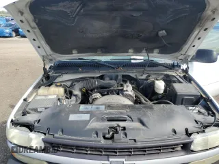 2002 Chevrolet Silverado 1500 Commercial with VIN 1GCEC14W22Z103551, listed as a Copart auction lot 55684265 with 272,079 mi miles and Clean Title. Bid and sale history available at DreamBid. Image 11.