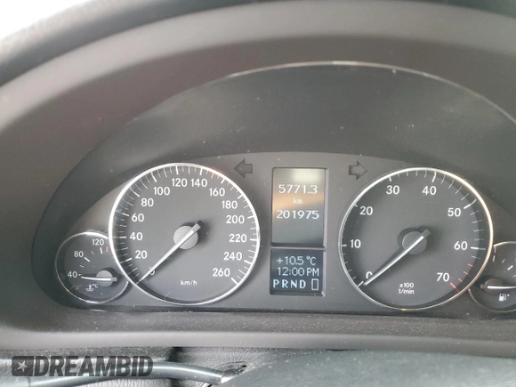 2007 Mercedes-Benz C 230 Sport with VIN WDBRF52H67F879967, listed as a Copart auction lot 52212585 with 201,975 mi miles and Salvage Title. Bid and sale history available at DreamBid. Image 9.