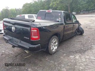 2019 Ram 1500 Big Horn z VIN 1C6SRFFT3KN858854, wystawiony jako IAAI lot #42274337 z przebiegiem 91 689 mil mil oraz . Historia ofert i sprzedaży dostępna na DreamBid. Obrazek 4.