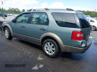 2005 Ford Freestyle SE z VIN 1FMZK01185GA41608, wystawiony jako IAAI lot #42088688 z przebiegiem 192 516 mil mil oraz . Historia ofert i sprzedaży dostępna na DreamBid. Obrazek 3.