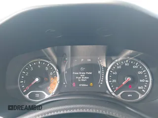 2017 Jeep Renegade Latitude с VIN ZACCJABB8HPE39953, выставлен на аукционе IAAI как лот 42481076 с пробегом 87 958 миль миль и . История ставок и продаж доступна на DreamBid. Изображение 7.