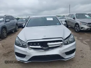 2016 Mercedes-Benz E 350 Luxury z VIN WDDHF8JB5GB217208, wystawiony jako IAAI lot #42200673 z przebiegiem 132 802 mil mil oraz . Historia ofert i sprzedaży dostępna na DreamBid. Obrazek 12.